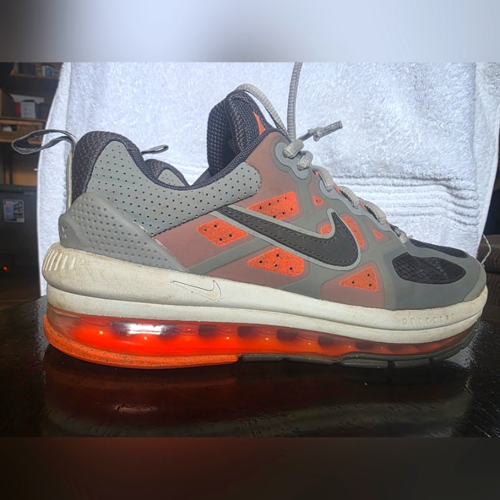 Nike Air Max Genome